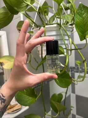Egyptian Musk Oil Roller Bottle - Clear Glass with Black Cap
